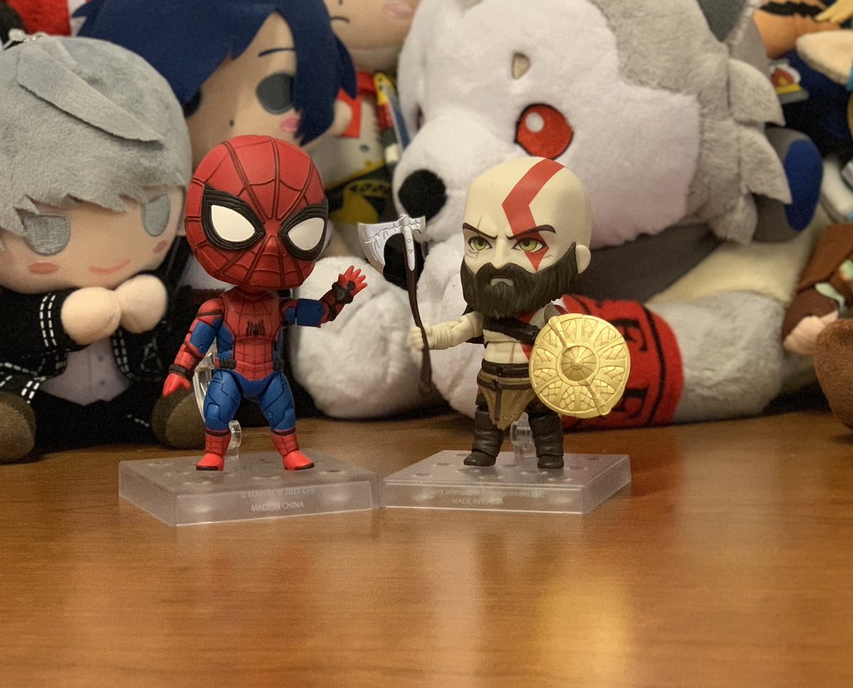 Dq3Z_4tUwAAS-r4.jpg